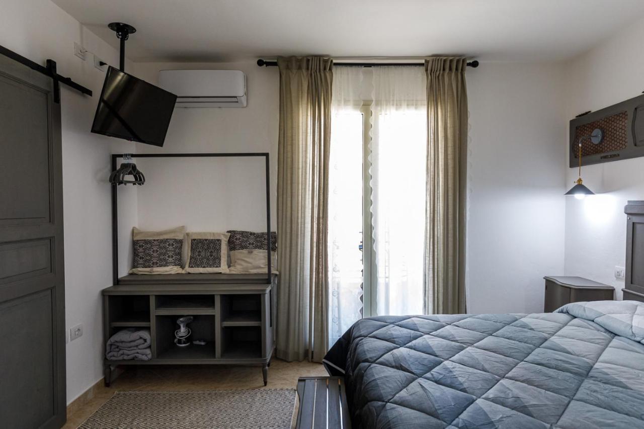 Domo Anna Hotel Villasimius Ngoại thất bức ảnh